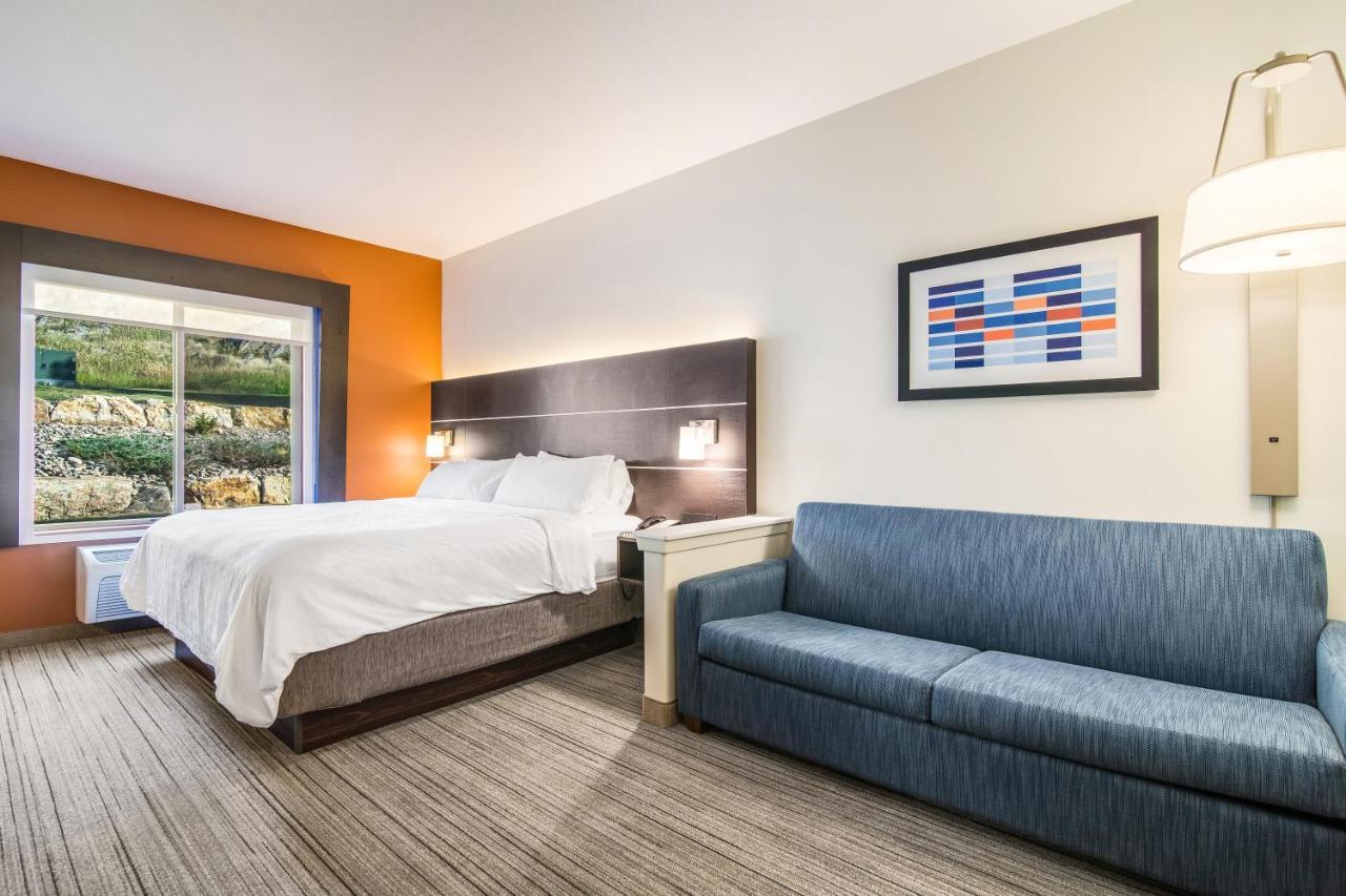 Holiday Inn Express & Suites Custer-Mt Rushmore Bagian luar foto