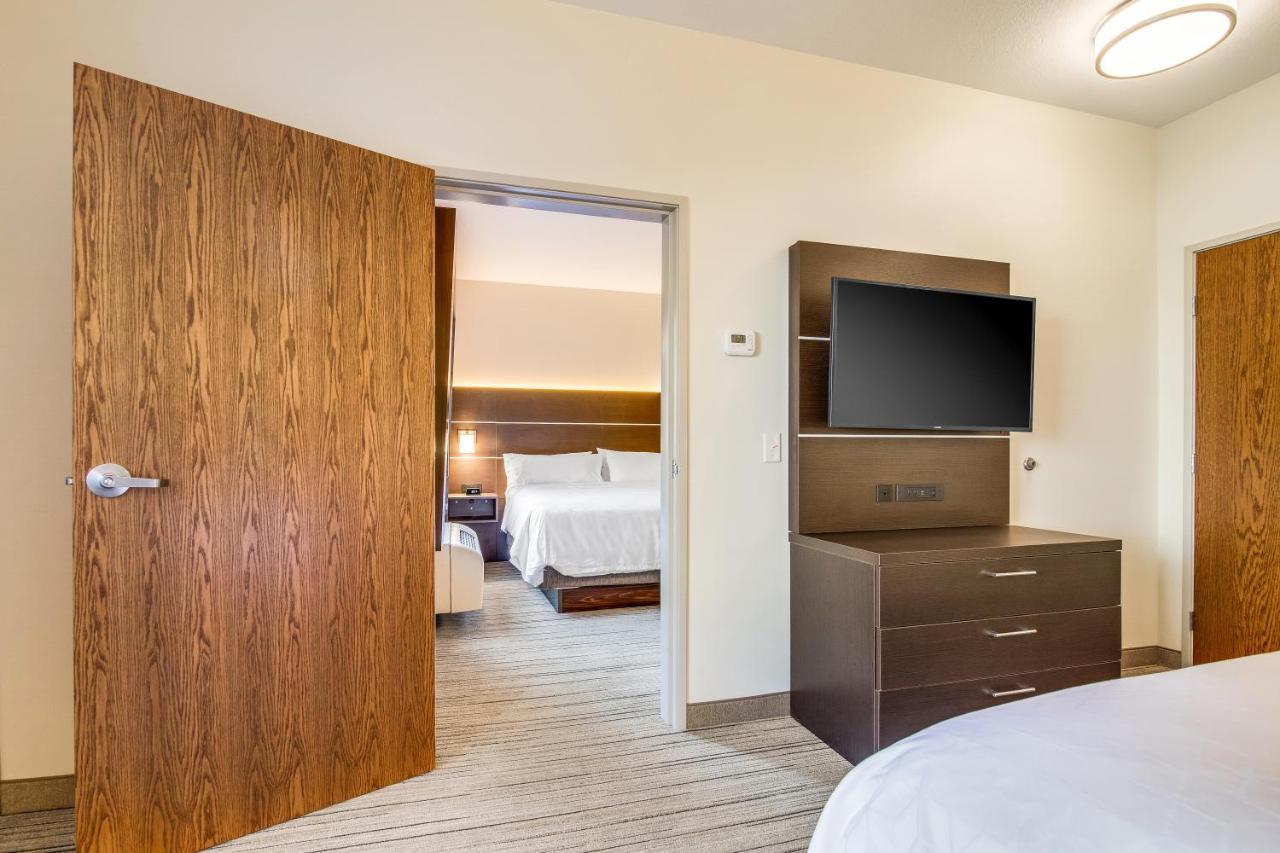 Holiday Inn Express & Suites Custer-Mt Rushmore Bagian luar foto