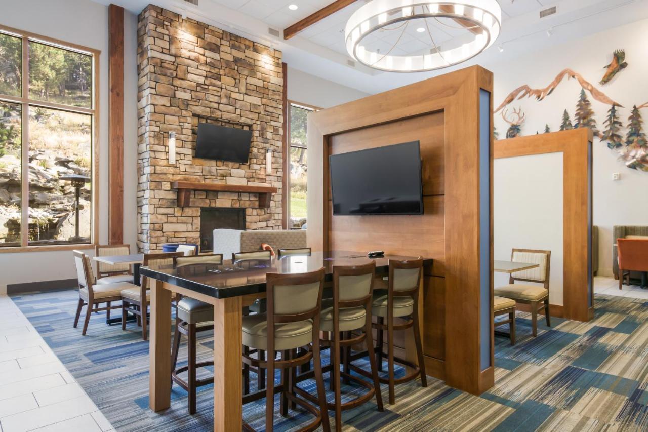 Holiday Inn Express & Suites Custer-Mt Rushmore Bagian luar foto
