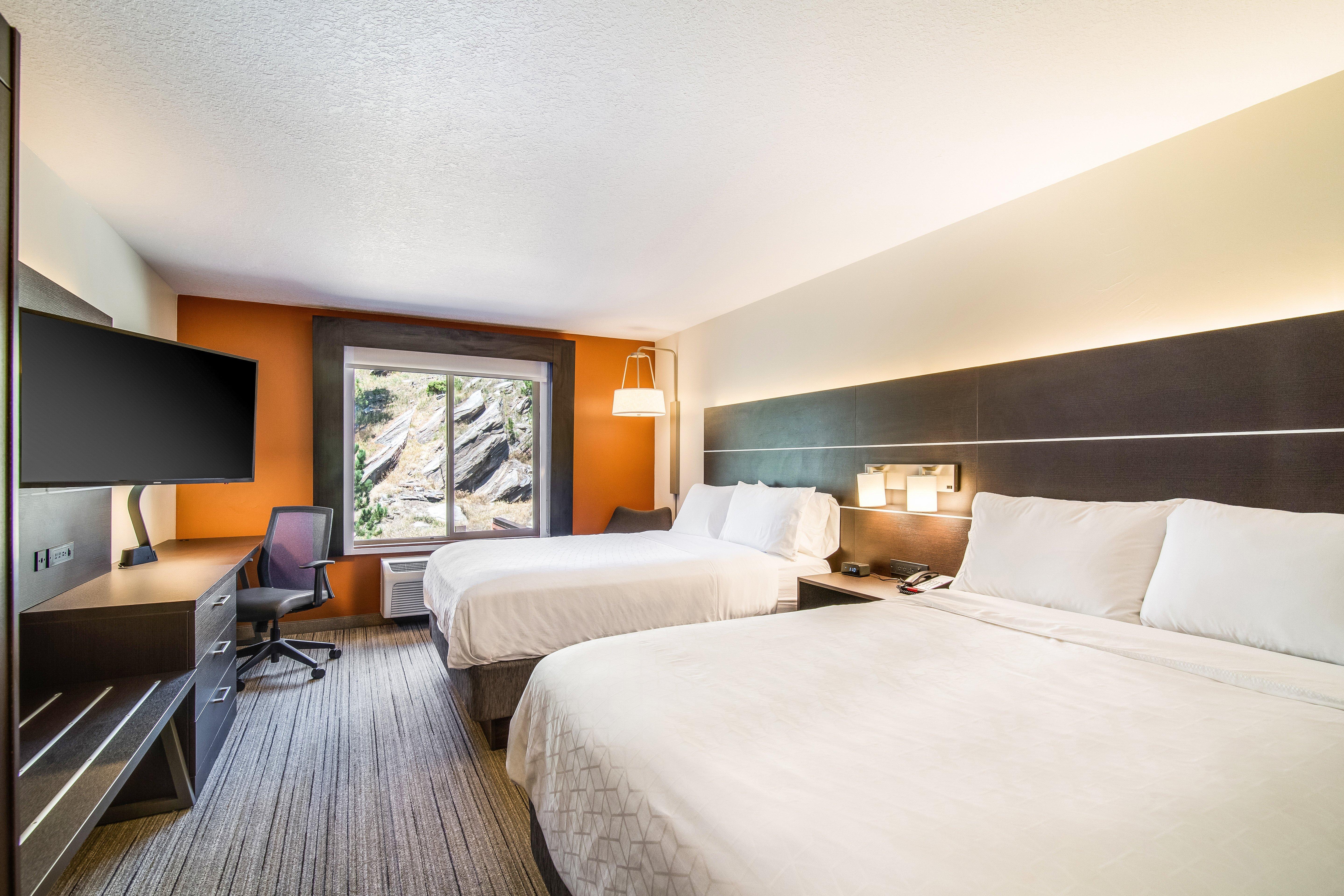 Holiday Inn Express & Suites Custer-Mt Rushmore Bagian luar foto