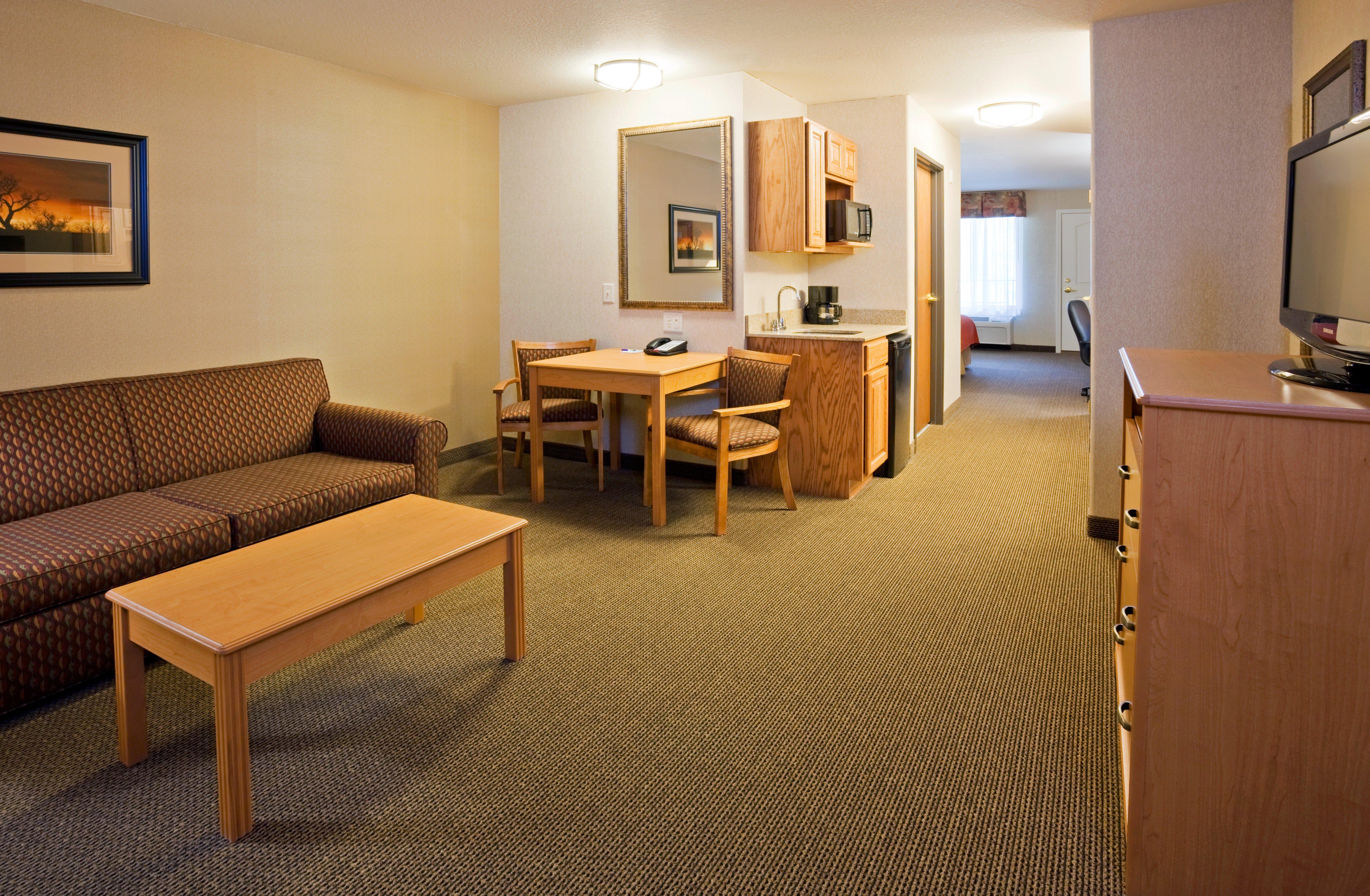 Holiday Inn Express & Suites Custer-Mt Rushmore Bagian luar foto