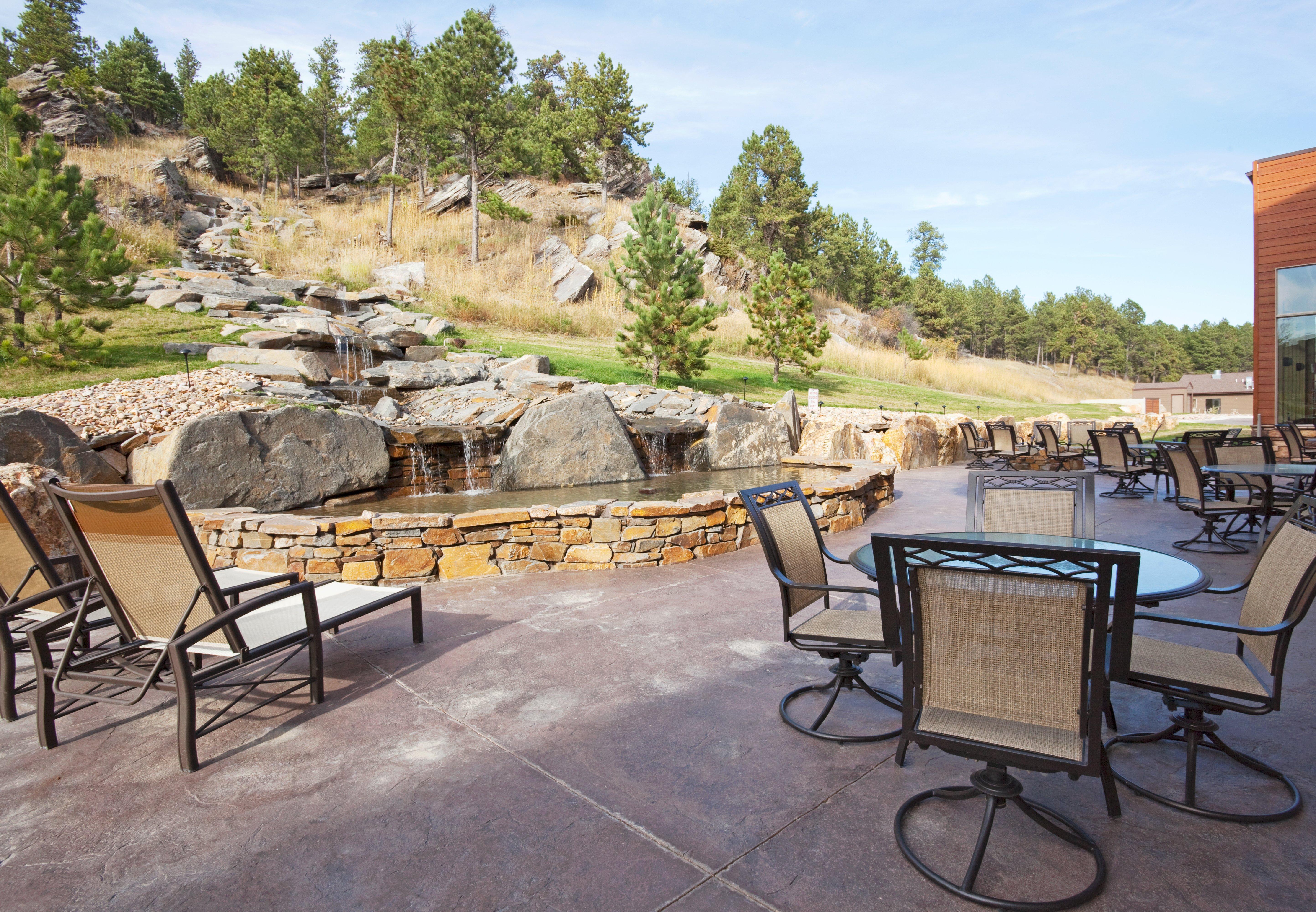 Holiday Inn Express & Suites Custer-Mt Rushmore Bagian luar foto