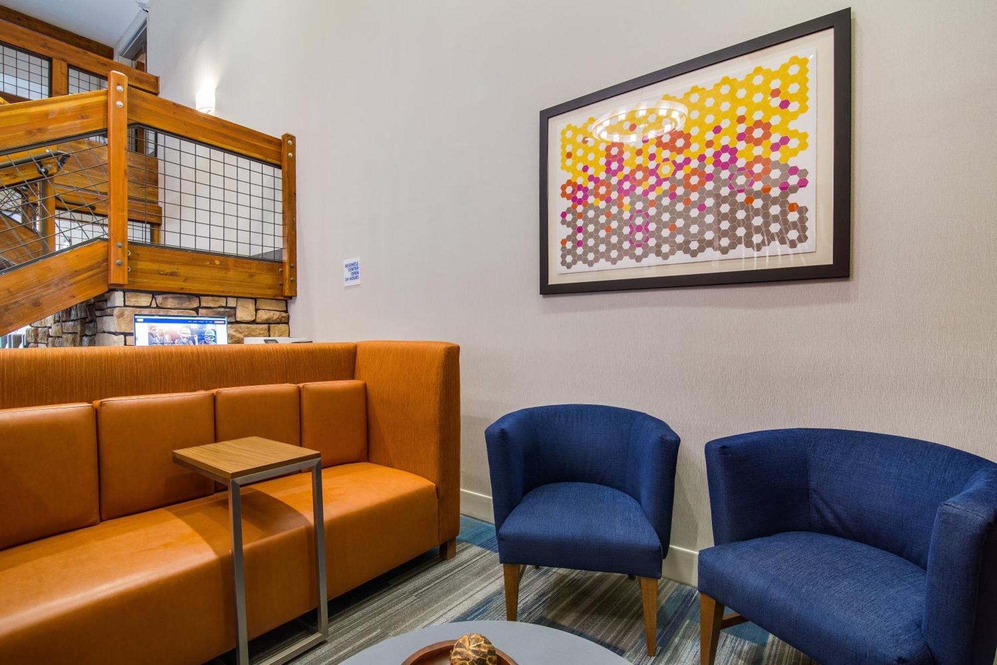 Holiday Inn Express & Suites Custer-Mt Rushmore Bagian luar foto